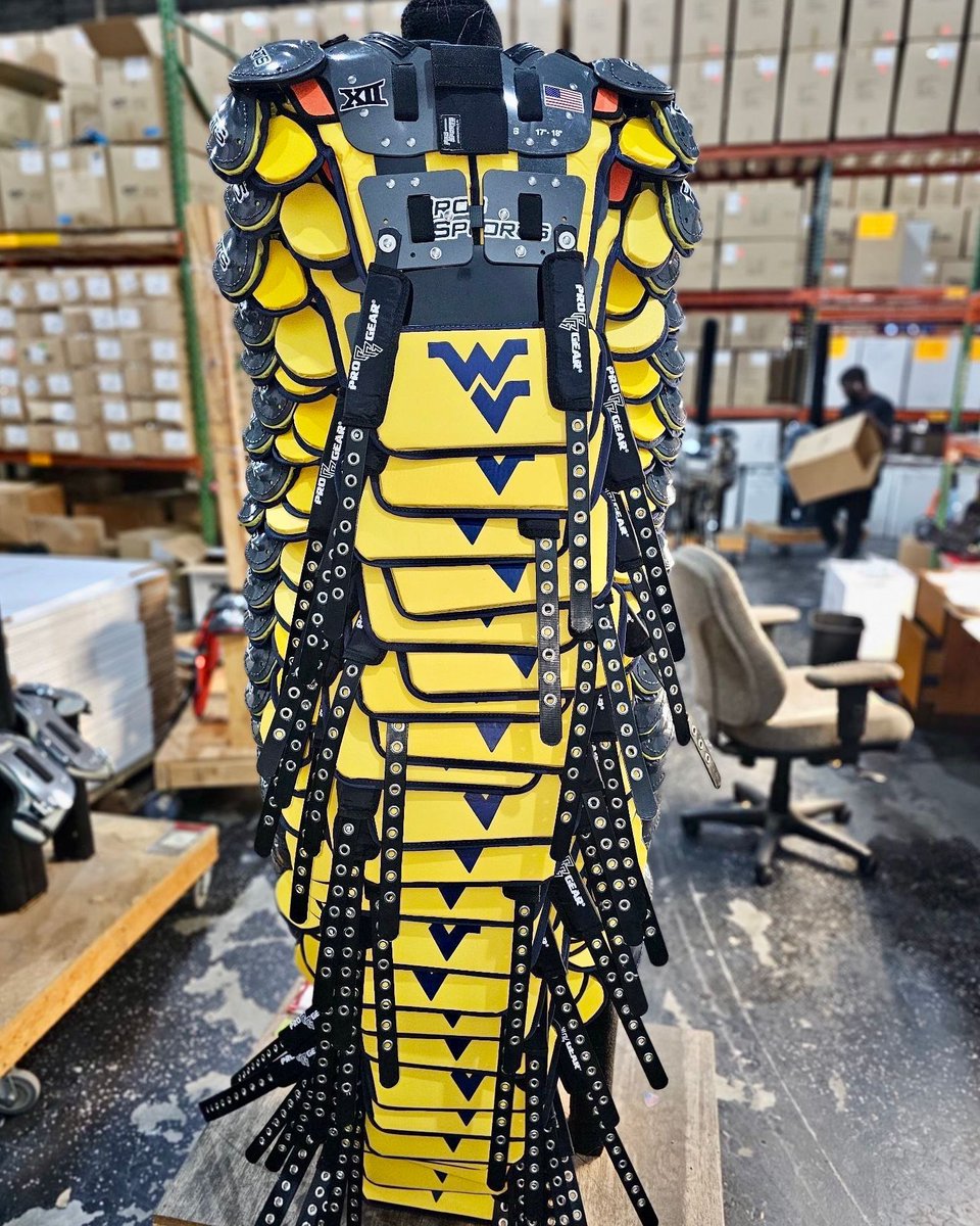 Another set of #ProSportsCustoms out the door for <a href="/WVUfootball/">West Virginia Football</a>!👏🏈🟡

Greg Mazza (<a href="/Mazza_ProSports/">greg mazza</a>) worked with Chris Pugliese (<a href="/Schutt_Pugliese/">Christopher Pugliese</a>) at <a href="/schuttsports/">Schutt Sports</a> to make it happen again for the #Mountaineers!

<a href="/WVUSports/">WVU Sports</a>

#KnowTheLogo #MadeInTheUSA #CollegeFootball #HailWV