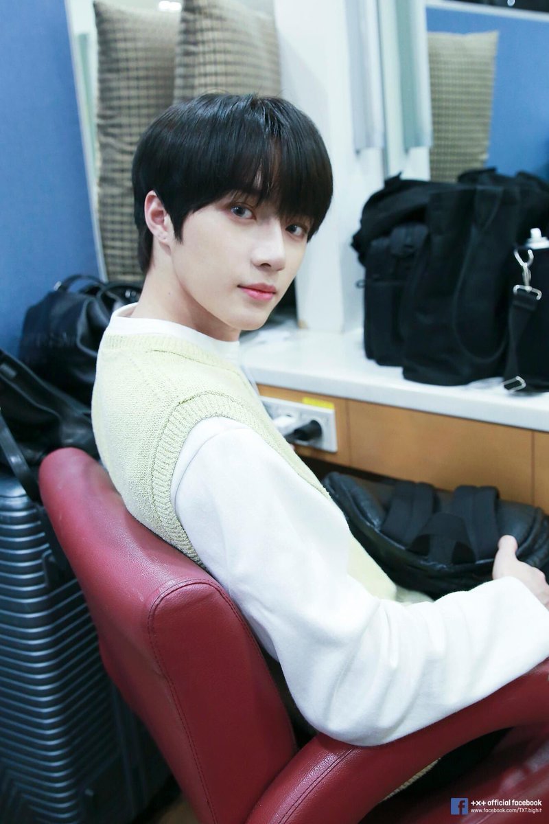 misfithings's tweet photo. ⠀⠀⠀ 
⠀ ⠀  ⠀⠀⠀  ⠀യ ˚ 𝕥he 𝑑rǝam 𝚌hā𝚙ter : 
 ⠀ ⠀⠀⠀ 𝔥az𝚋in 𝔅eh𝕚nd  =͟͟͞⚝ r𝕠𝕠m ホテル
  ⠀⠀⠀ https://t.co/TqoXRuNgnc