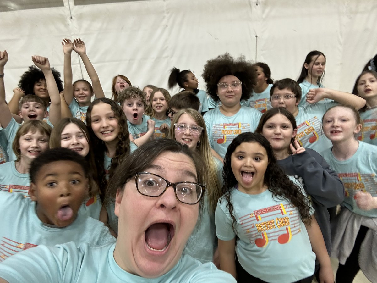 Hanging with my besties at <a href="/williamjewell/">William Jewell College</a> #MHPatriot