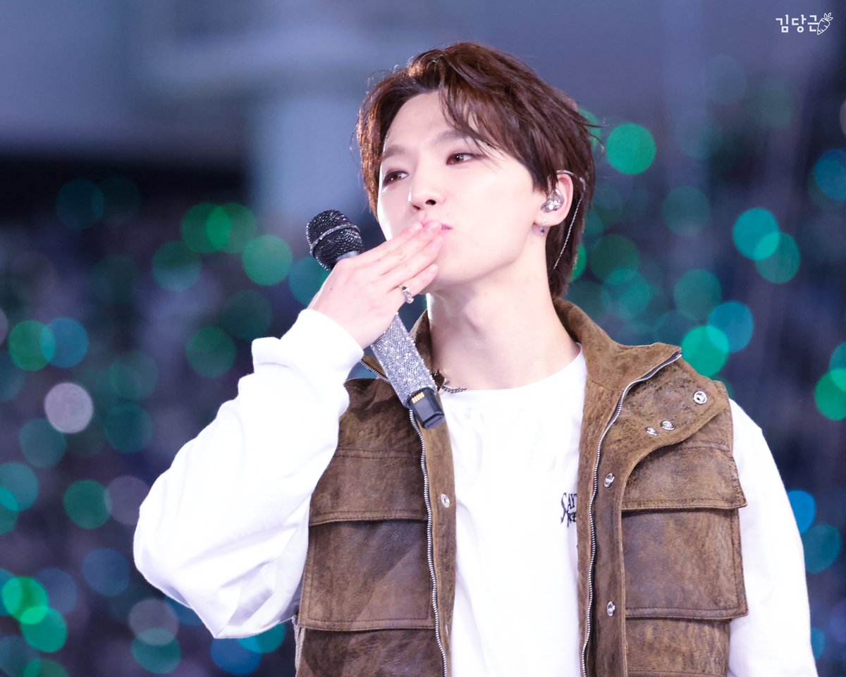 erin_carrot's tweet photo. 우리 막둥이 생일 축하해🎂💖

#디노 #DINO #세븐틴 #SEVENTEEN
#캐럿들의_존재의이유_디노생일
#DINOW_OF_KPOP_DAY https://t.co/x92ul2MzoU