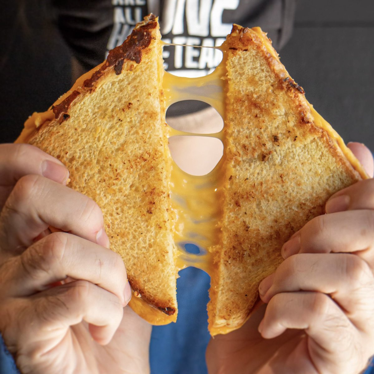 The Cheesie's Truck (@cheesies_truck) on Twitter photo Warning: This cheese pull may cause extreme cravings! 🤤🔥 We’re at U of C today—don’t miss out!
🗓️ Monday, Feb 10
📍 U of C, 58th & Ellis
⏰ 11am-2pm
#MondayMood <a href="/UChicago/">The University of Chicago</a> Warning: This cheese pull may cause extreme cravings! 🤤🔥 We’re at U of C today—don’t miss out!
🗓️ Monday, Feb 10
📍 U of C, 58th & Ellis
⏰ 11am-2pm
#MondayMood <a href="/UChicago/">The University of Chicago</a>