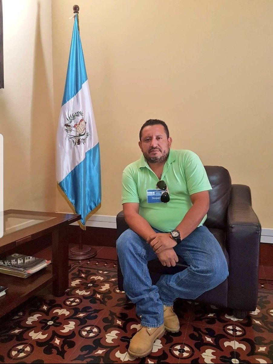 clousgario's tweet photo. Rony Mendoza, el presidente de  la Gremial de  Pilotos de Transporte Pesado, un corrupto que   no ha permitido que sean regulados. https://t.co/VZPRGpr7C9