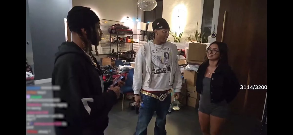 christopherson_'s tweet photo. Silk went in max closet while he was in New Orleans??? https://t.co/xUym3oP1vl