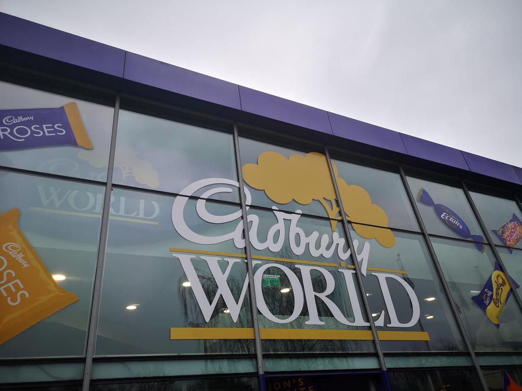 IpsleySchool's tweet photo. 5CHI, 5JTA and 5CFE Year 5 have arrived at Cadbury World to learn about 'The food of the Gods': chocolate! #history #TeamIpsley @CadburyWorld https://t.co/UXM9KQbkPn
