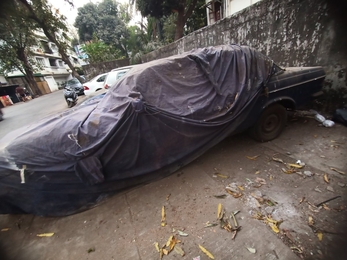 floyd_ferns's tweet photo. @MumbaiPolice @MMVD_RTO @mumbaimirror Please get this car picked up from, Flower Nest building, Shirley Rajan Road,bandra West.The car is parked opposite the building. Parked there for many days. It has to be scrapped. https://t.co/nzVzbfUM4z