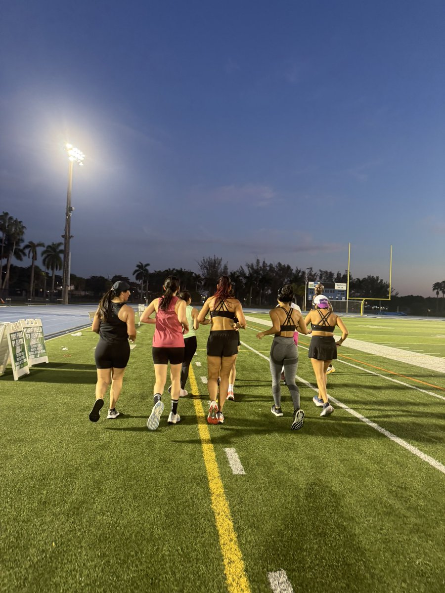 Fueron 7 días del primer Running Camp en Miami de #soycorredora ¡y la pasamos increíble! Sesiones de fuerza, técnica, meditación, breathwork y más ¡nos vemos el próximo año!