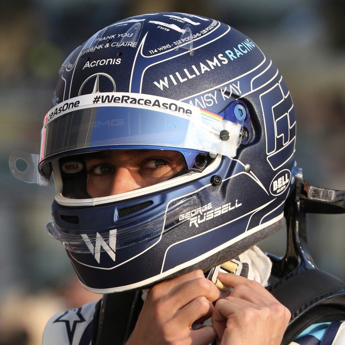 Spoiler alert 🚨 

Sonny penalised for wearing that ring

#F1Movie #F1