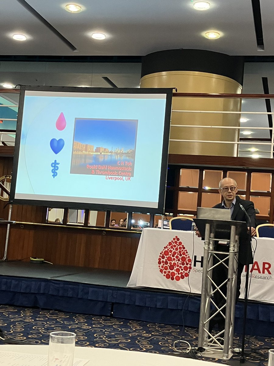 HaemSTAR_UK's tweet image. Our first plenary speaker- @CHToh1 covering a wide variety of “medical haematology”- changing the nomenclature, rearranging the coagulation cascade and a brief insight to the infected blood inquiry.
#haemSTAR25