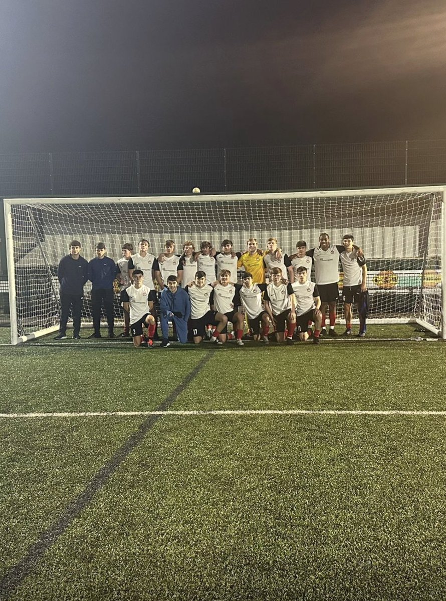 YatesAllan's tweet photo. Congratulations to our lads for reaching the final of the @Liverpool_CFA U18 Sunday Cup! Another fantastic achievement and we are proud of you all👏It’s been a really tough season but the lads are all sticking together as mates which is what it’s all about 😉💙⚪️⚫️🔴 @SouthLplFC https://t.co/lCSx3RBkfo