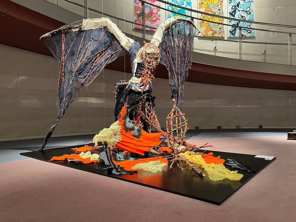 女子美術大学 工芸専攻 卒業・修了制作展2025 ー 星々のセンセーション