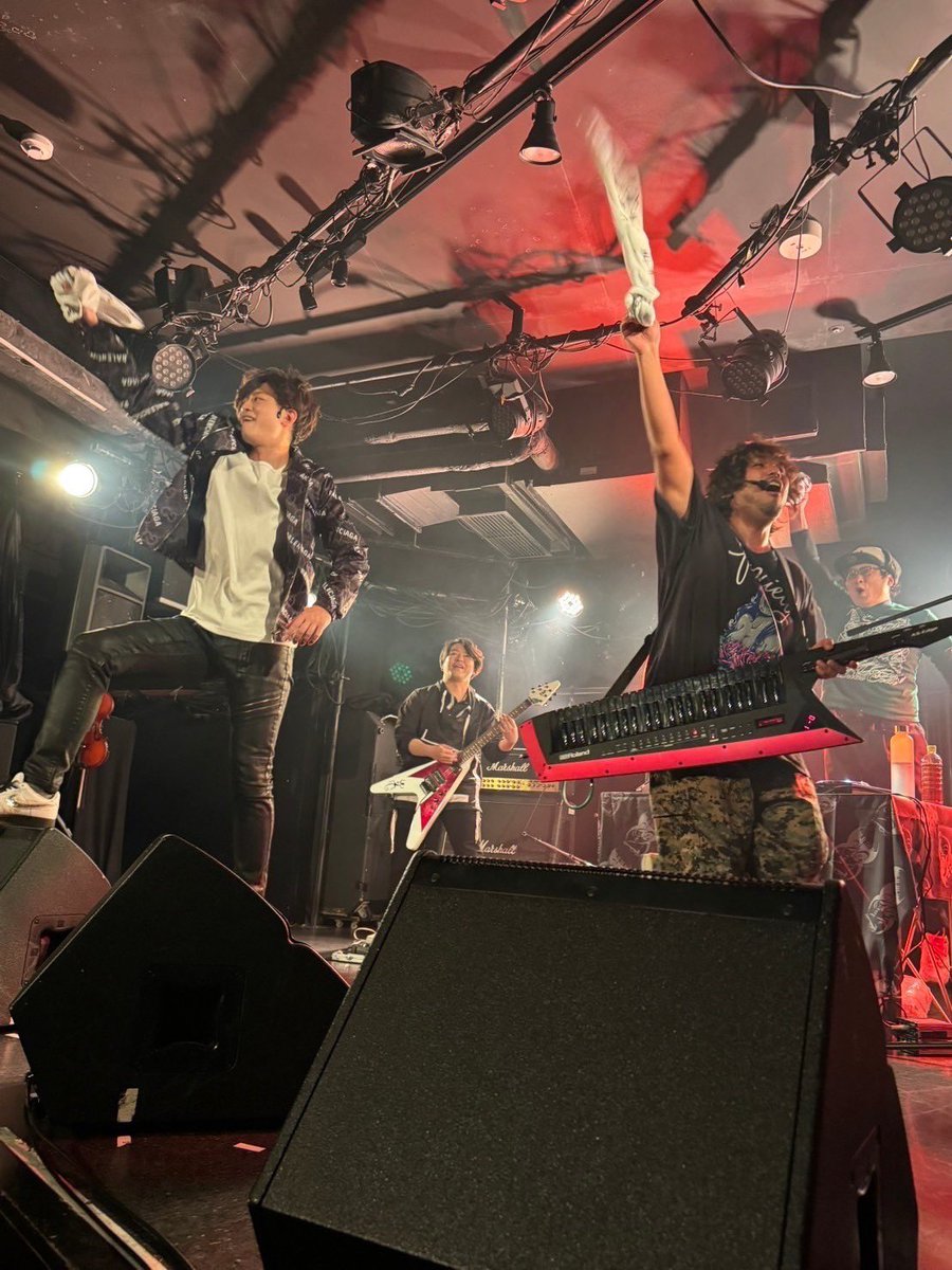Yuichi_DC's tweet photo. 昨日も大盛り上がりだったね🙌
応援してくれたみんなありがとう！

続いてのライブは、
サーキットイベントSPADE BOX＆ハートランド
『HEART BEAT BOX』
3月23日（日）
OPEN 13:00 / START 13:30
前売　3,000円　当日　3,500円

ご予約は僕か、なおっきーまでDMください😋
一緒に春を迎えよう🌸 https://t.co/9K0pweEkEq