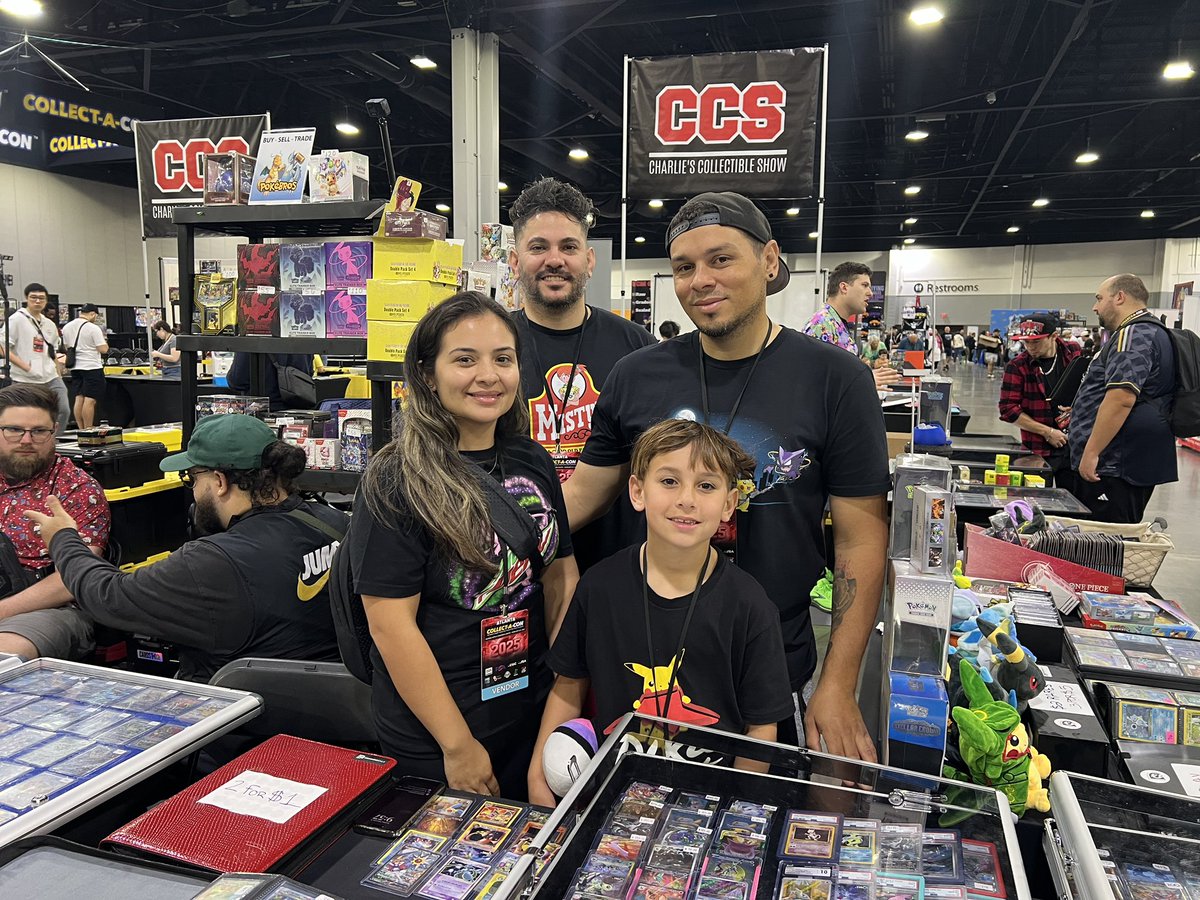 fmarin83's tweet photo. This past weekend at Collect A Con Atlanta with the crew. We had a great time but boy are we exhausted! The deals don’t make themselves! #Pokemon #pokemontcg https://t.co/HDbbIBNkVJ