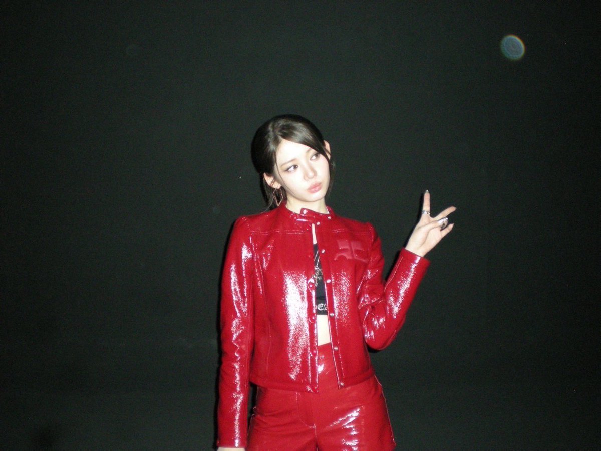 picbaemon's tweet image. RORA WEVERSE UPDATE