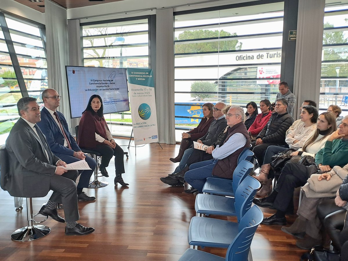 Docentes y ponentes de prestigio debatirán sobre educación y paz en el IV Congreso de convivencia escolar y social de #Alcantarilla, que se celebrará los días 13 y 14 de marzo en el Centro Cultural Infanta Elena.

<a href="/elsapunset/">Elsa Punset</a>, <a href="/ousmanumar/">Ousman Umar</a> y <a href="/tjbevington/">Dr Terence Bevington</a>, son algunos de los