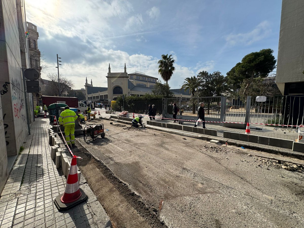 #INFOPMS⚠️ Treballs de reparació de la calçada al 𝗰𝗮𝗿𝗿𝗲𝗿 𝗱𝗲 𝗝𝗼𝘃𝗲𝗹𝗹𝗮𝗻𝗼𝘀

⛔ El carrer estarà tallat al trànsit
👀Consulteu rutes alternatives
⏳Durada prevista de 7 dies amb condicions climatològiques favorables

#Sabadell #Mobilitat #Espaipúblic