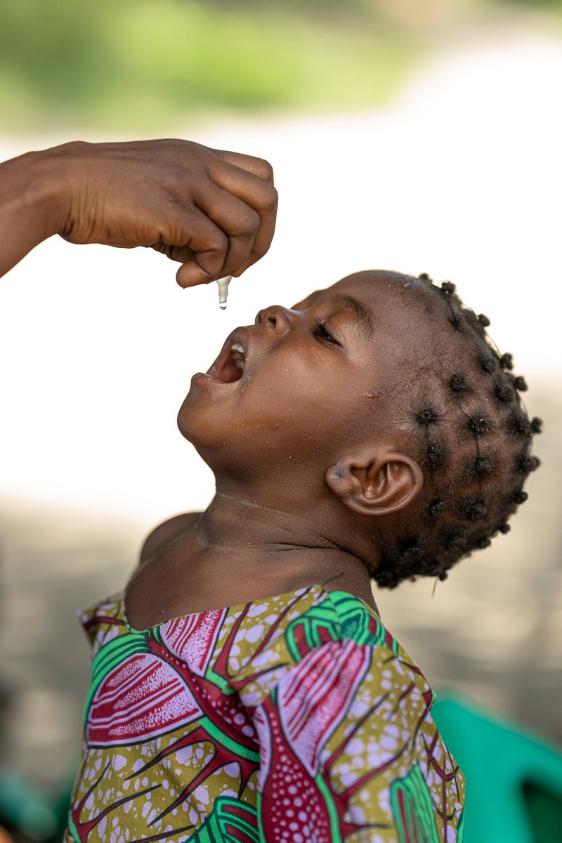Qu'est-ce que la vaccination ?

➡ Un moyen simple, sûr et efficace de se protéger contre les maladies dangereuses avant même d'y être confronté !

➡ Les vaccins renforcent les défenses naturelles de notre organisme et de celui de nos enfants contre des infections spécifiques.