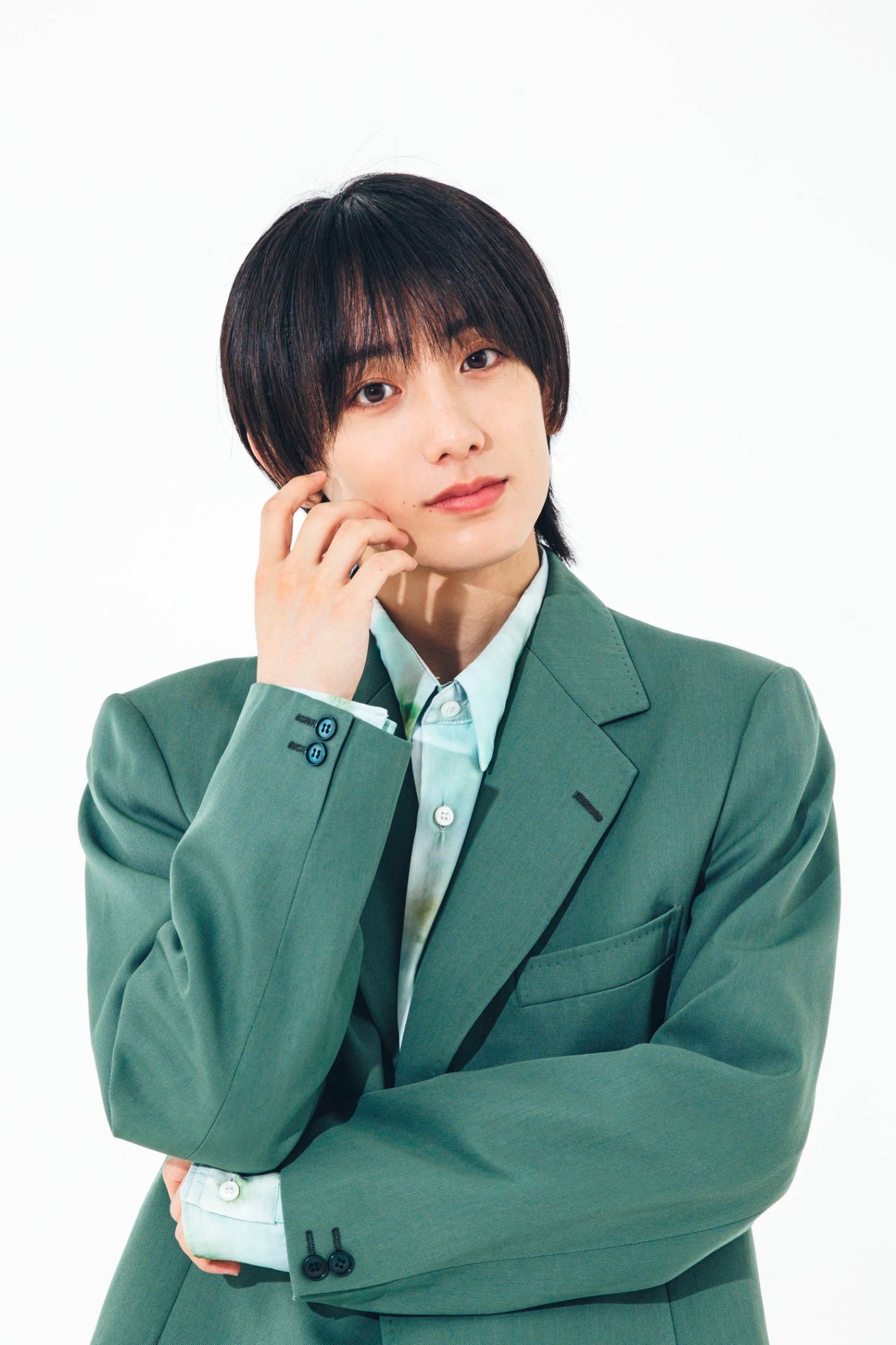 小西詠斗　アクスタ　証明写真ステッカー　HoriproActorsLive 4 PRODUCTS | 小西詠斗オフィシャルサイト