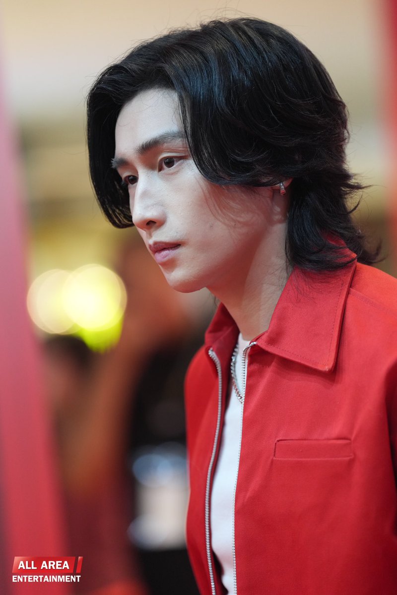allarea_ent's tweet photo. “ไบเบิ้ล - วิชญ์ภาส” ร่วมงาน "BEAUTRIUM HOUSE OF PERFUME – SCENT OF LOVE"

#BTHOP25xBIBLE
#BibleWichapas 
#BT_HouseOfPerfume2025  
#BT_ScentOfLove  
#theBEAUTRIUM https://t.co/LQUy9Sx3no