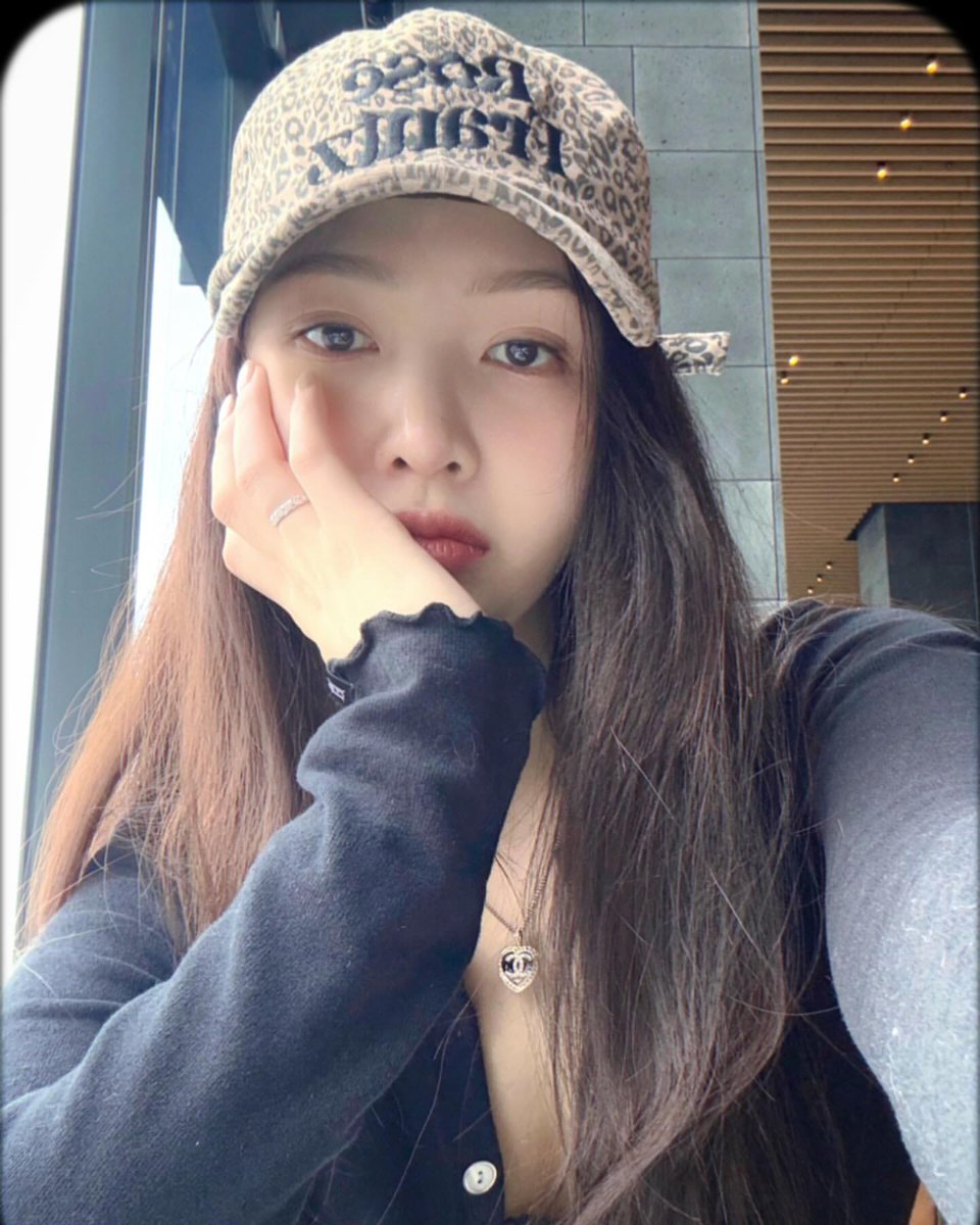 ㅤ
 ⓘ   𝗁𝗒𝖽𝗋𝖺𝗍𝖾𝖽,   𝗁𝖺𝗉𝗉𝗒,   𝗁𝗈𝗍    🜸.𖥔
ㅤ