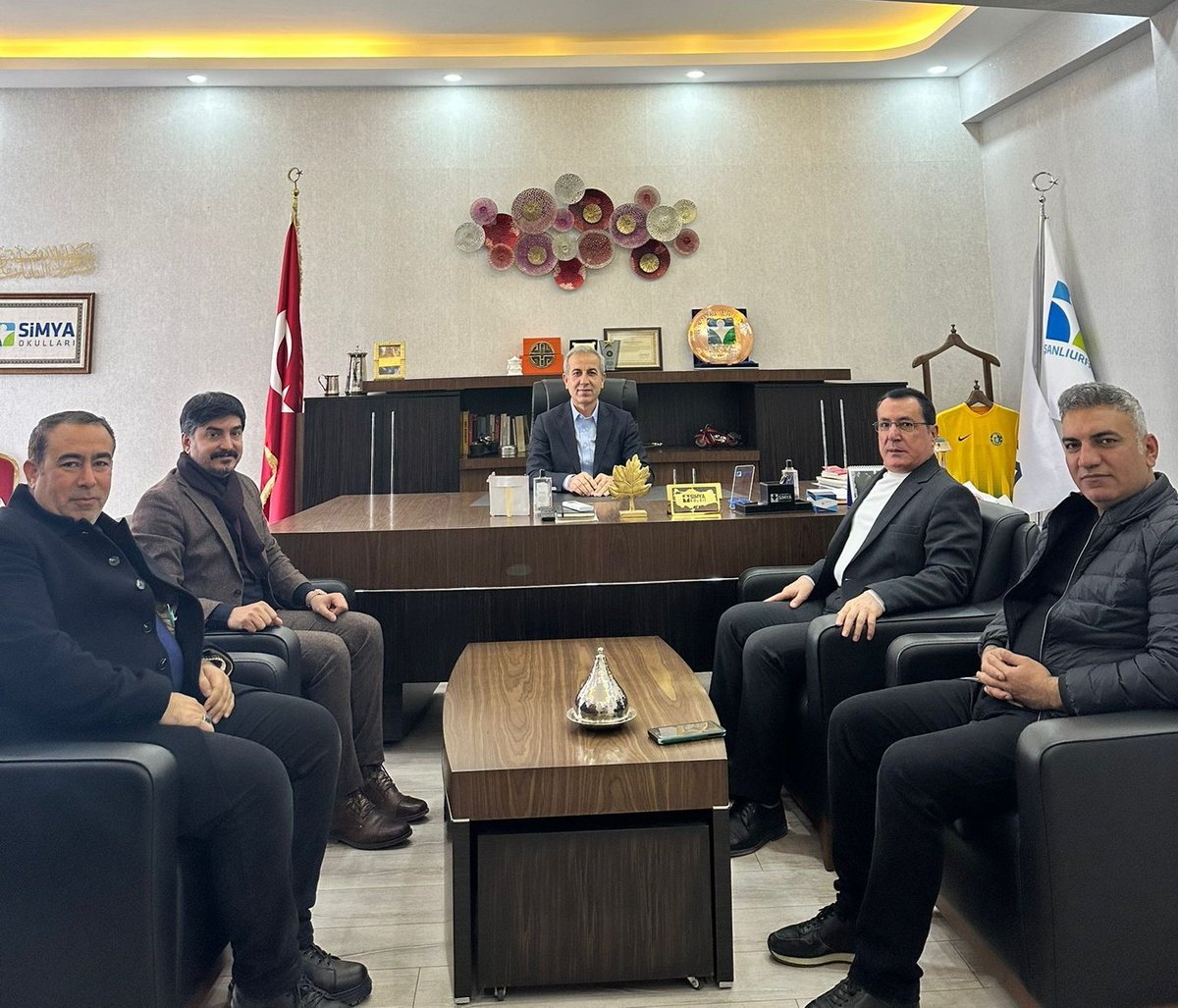 mehmeteminkus's tweet photo. Simya Koleji kurucusu Kıymetli dostumuz, Sayın Remzi Urluk hocamıza nazik misafirperverliği için teşekkür ediyoruz.
@RemziUrluk @mustafapakir63 @yildirimzekii @m_yildirim85 https://t.co/Si9WK3Ob9q