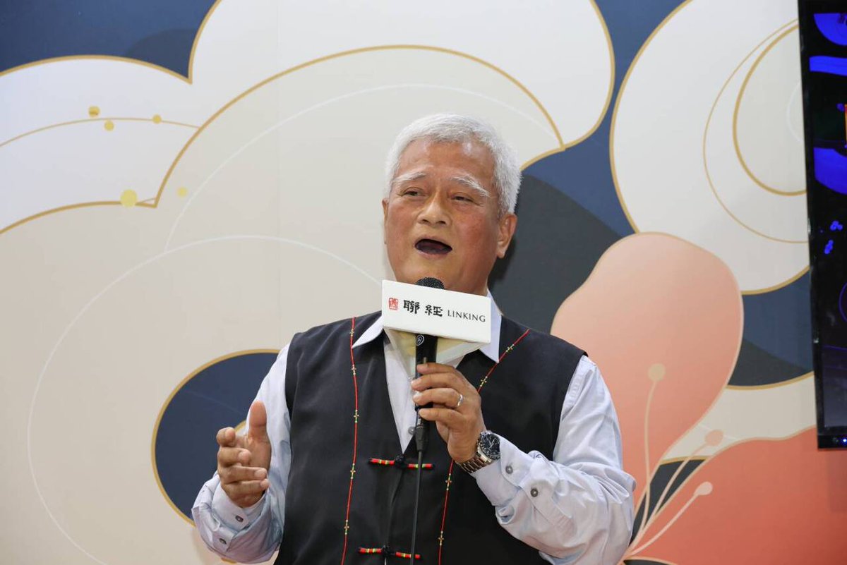 RadioTaiwan_Eng's tweet image. Linking Publishing released “Selected Works of #Taiwan’s #Aboriginal Literature” which includes transcriptions in both Chinese native ethnic languages covering poems, novels, and literary criticisms totaling 130 writers, and 342 works. 
Read more: en.rti.org.tw/news/view/id/2…