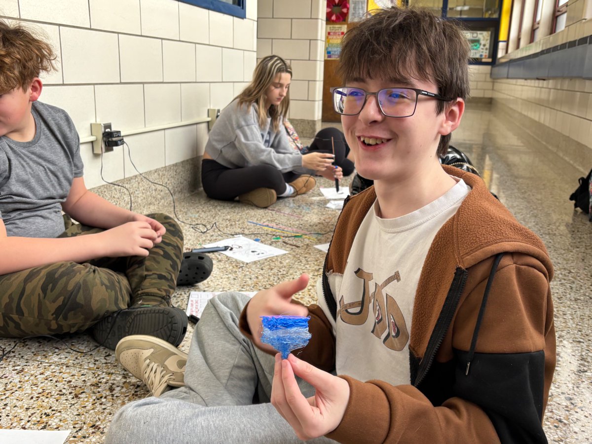 mrswachs's tweet image. Play IS serious learning and really the work of childhood &amp;amp; our @southallegheny kids are putting in OT. Check out some of their 3Doodler pen creations. Proud of this nonstop group. #FredMethod