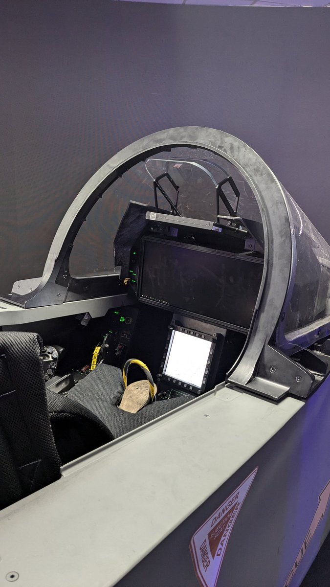 Abhishek Singh Chauhan🇮🇳 tweet media