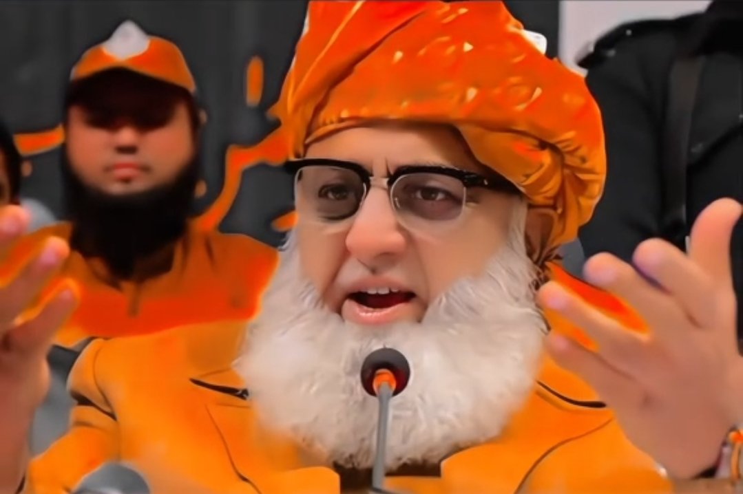 #پشتون_قبائل_جرگہ 
جو لوگ اس ھیش ٹیگ کے ساتھ یہ لکھ رھے ھیں پشتون کا غمخوار اور قبائل کا غمخوار مولانا فضل الرحمان صاحب ۔ 
کان کھول کر سن لیں 

مولانا صاحب پوری قوم کے غمخوار ھیں 
کہ ملک ترقی کرے آئین و قانون کی بالادستی ھو پارلیمنٹ سپریم لیڈر ھو 

مسلمانوں کے غمخوار ھیں 
کہ