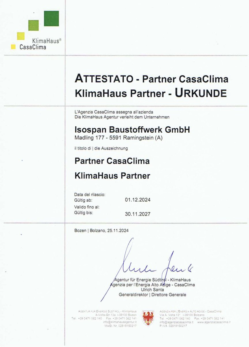 Die Urkunde für die Verlängerung der Klimahaus-Partnerschaft wurde anlässlich der Messe in Bozen von Herrn Luca Devigili / Agentur für Energie Südtirol - Klimahaus an unseren Südtiroler Verkaufsleiter Georg Huber überreicht
isospan.eu