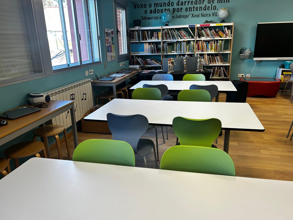 bescolaresgal's tweet photo. Visitamos a biblioteca "Aurora Ramilo" do CEIP de Leirado (Salvaterra de Miño), unha biblioteca LIA.2.
#CartografíaPLAMBE25 #LIA2 #bescolaresgal #bescolaresgalabertas https://t.co/4UI01VJrG3