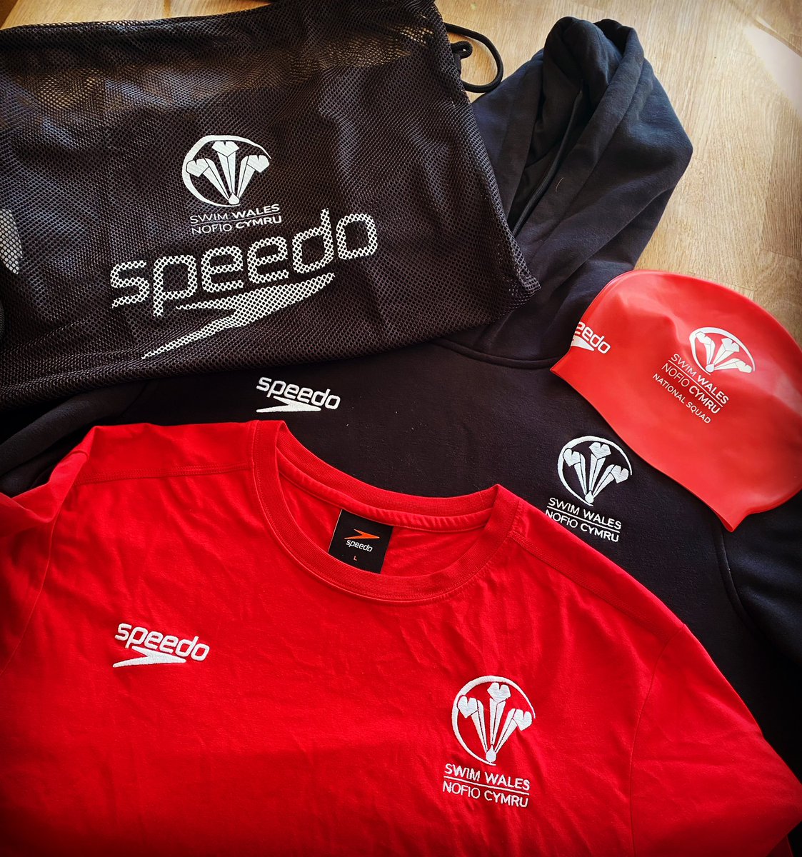 Richard Edwards (@richedwards1982) on Twitter photo Great weekend in Lisbon for the boy <a href="/RossEdw76918567/">Ross Edwards</a> ! Loved watching him don the red hat of <a href="/SwimWales/">Swim Wales</a> 🏴 in Portugal 🇵🇹
The win in the Open B Final of the 200m Backstroke was one of many highlights 👍
Well done son, we’re very proud of you! ❤️ Great weekend in Lisbon for the boy <a href="/RossEdw76918567/">Ross Edwards</a> ! Loved watching him don the red hat of <a href="/SwimWales/">Swim Wales</a> 🏴 in Portugal 🇵🇹
The win in the Open B Final of the 200m Backstroke was one of many highlights 👍
Well done son, we’re very proud of you! ❤️