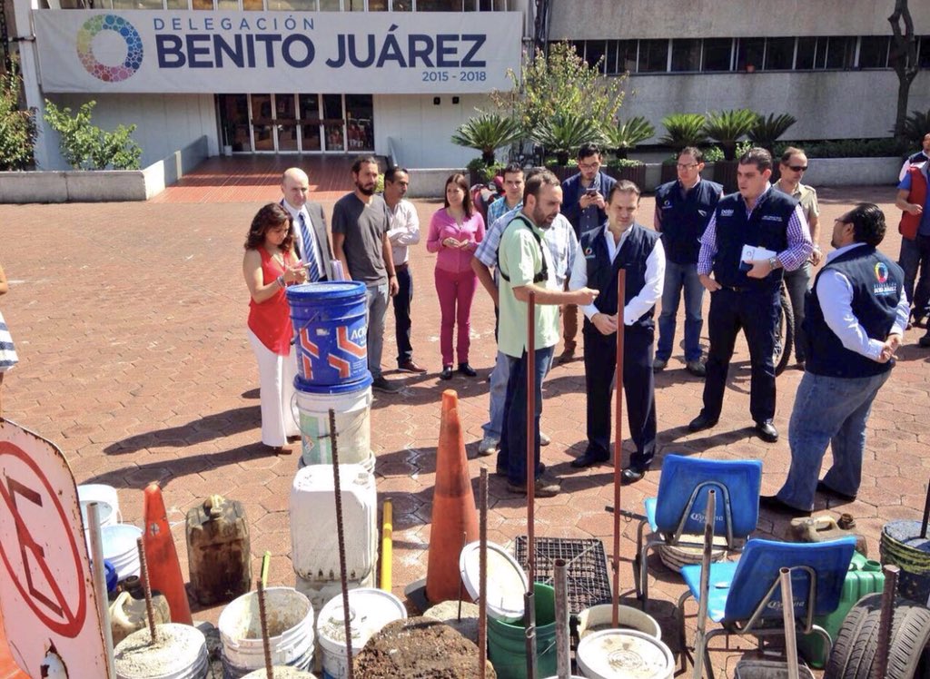 pagolamx's tweet image. Aiññññ holaaa!!!!!
No había visto lo lindo que piensan de todos nosotros . 😃
Afortunadamente tod@s los que hemos sido de parte del gran aprendizaje que nos dió @arnemx somos personas de bien.
Pero no estamos listos para este tipo de conversaciones.