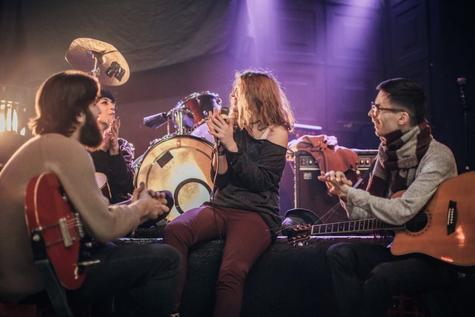 Injuve (@injuvespain) on Twitter photo 🎶🎸 ¿Eres una banda o artista joven que quiere que su sonido se escuche en toda Europa? Participa en el Concurso Europeo de Bandas Emergentes: ¡Tu música, el escenario de Europa!
🇪🇺 El Parlamento Europeo <a href="/Europarl_ES/">Parlamento Europeo en España</a>, el Foro Europeo de la Juventud y Jeunesses Musicales 🎶🎸 ¿Eres una banda o artista joven que quiere que su sonido se escuche en toda Europa? Participa en el Concurso Europeo de Bandas Emergentes: ¡Tu música, el escenario de Europa!
🇪🇺 El Parlamento Europeo <a href="/Europarl_ES/">Parlamento Europeo en España</a>, el Foro Europeo de la Juventud y Jeunesses Musicales