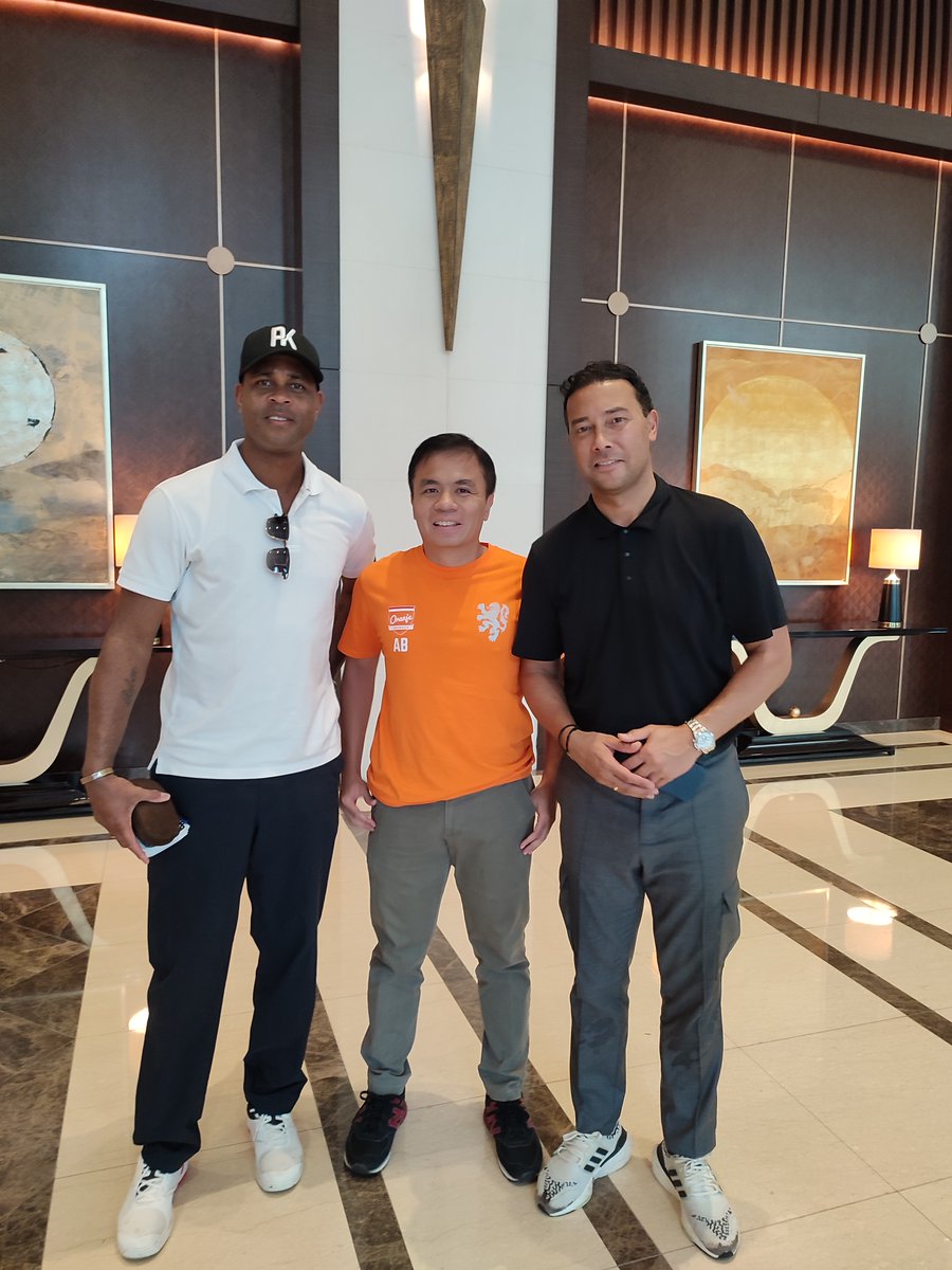 OranjeINDO's tweet photo. Thank you for meeting us, Patrick Kluivert @PatrickKluivert, Denny Landzaat &amp; Gerald Vanenburg 🙏

From Oranje @OnsOranje legends 🦁 to Garuda @TimnasIndonesia coaches 🦅

Success! 🙌

@KNVB 
@PSSI 

#Kluivert #Landzaat #Vanenburg #TimnasIndonesia #TimnasGaruda #OranjeIndonesia https://t.co/vQwE3O6rlj