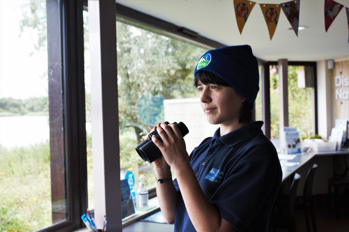 Ó Nóin go Lón le <a href="/eaton_storm/">Storm Eaton-Kilgallen</a> go dtí a 1... 

🎨 Úna Méabh O'Hanlon ó <a href="/ConnectTheDotsD/">Connect The Dots Design</a> faoi 'Creative Cailín Club' 

🎥 Tessa Fleming &amp; 'Gioraíonn Beirt Bóthar' le Macha Media ar BBC2NI 

🧪 Aoife de Bhál &amp; Féile na hEolaíochta