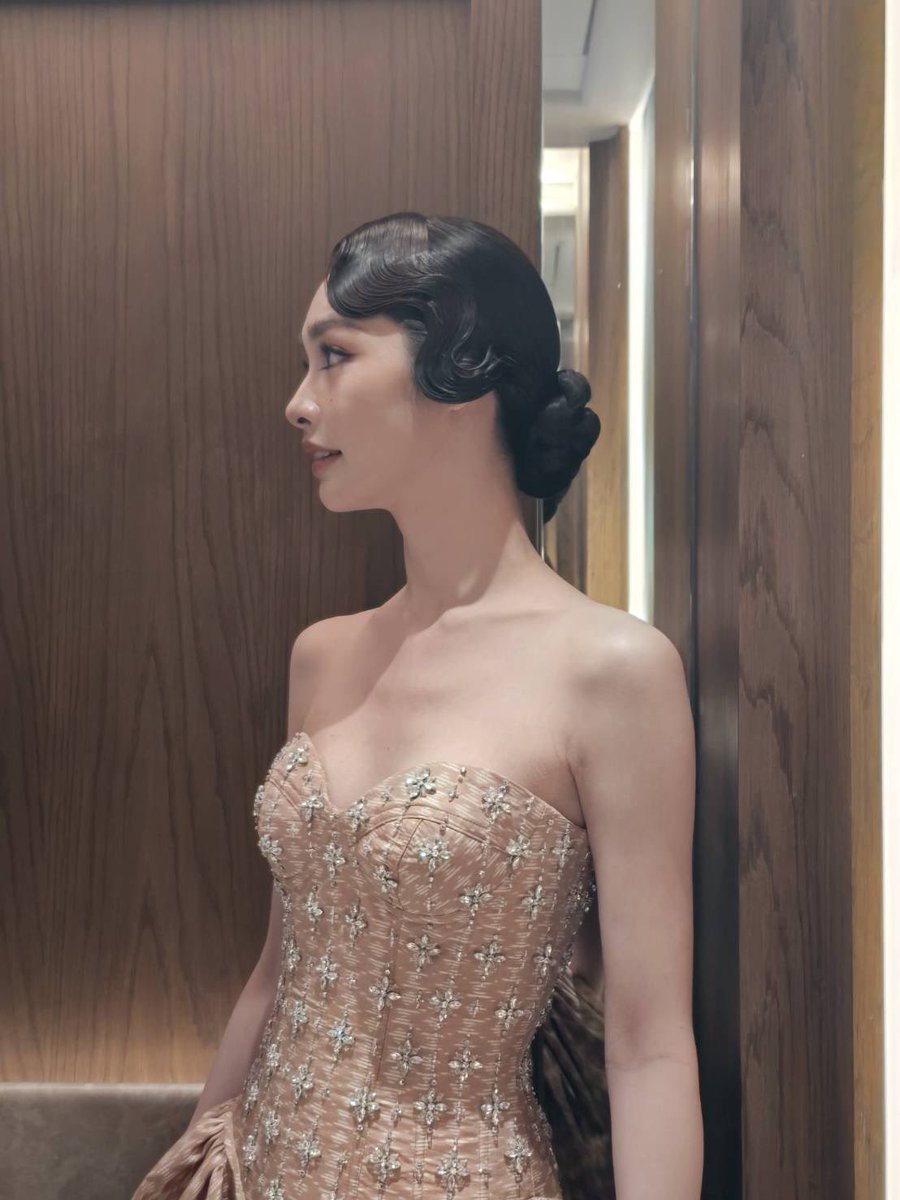 MRanchOfficial's tweet photo. อมก มุมข้างพี่มิ้นท์
สวยโอตูกูร์ สวยที่สุด

LAWENG MINTRANCH
#ฟินาเล่เวดดิ้งสตูดิโอxมิ้นท์รัญ https://t.co/Yc8Bk8JUoA