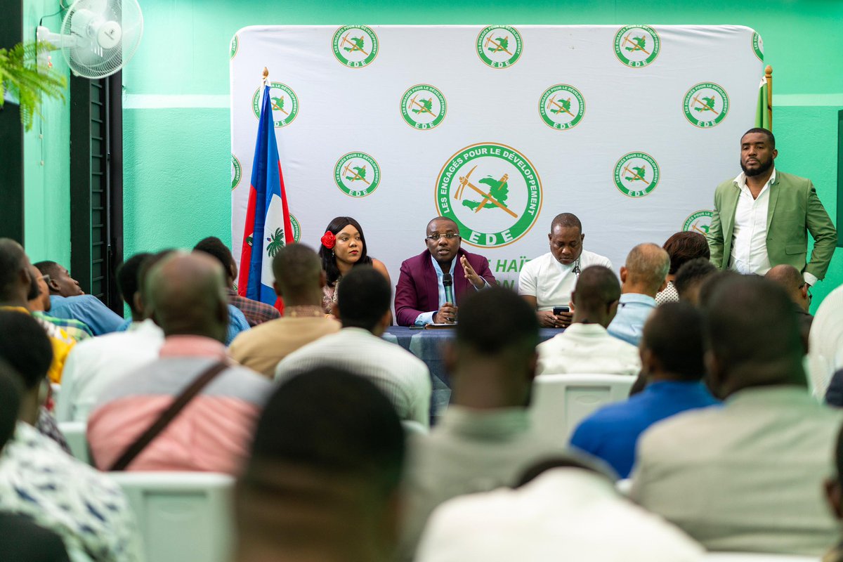 claudejoseph03's tweet photo. Ce dimanche 9 février, j’ai eu le privilège de rencontrer des enseignants de divers établissements scolaires de la capitale. Le problème de l’éducation en Haïti a été au centre de nos discussions. Ce fut également l’occasion de présenter la vision du parti pour une école qui reflète pleinement la grandeur de l’histoire de notre nation.