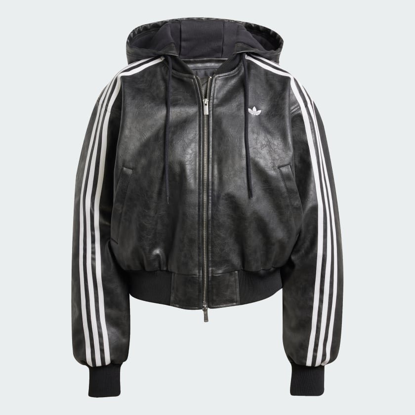 wang_280's tweet photo. レザージャケット欲しかったけど、中国adidasも可愛いいい https://t.co/hRoKCf609S