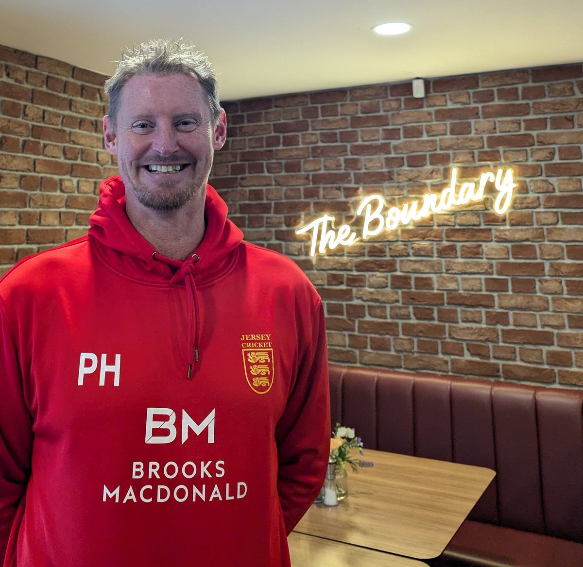 Great to catch up with <a href="/PMHutchy/">Paul Hutchison</a> about his big plans and ambitions for <a href="/cricketinjersey/">Jersey Cricket</a> this morning. More to be revealed soon through <a href="/SportcastJersey/">Sportscast Jersey</a>! 🇯🇪 🏏