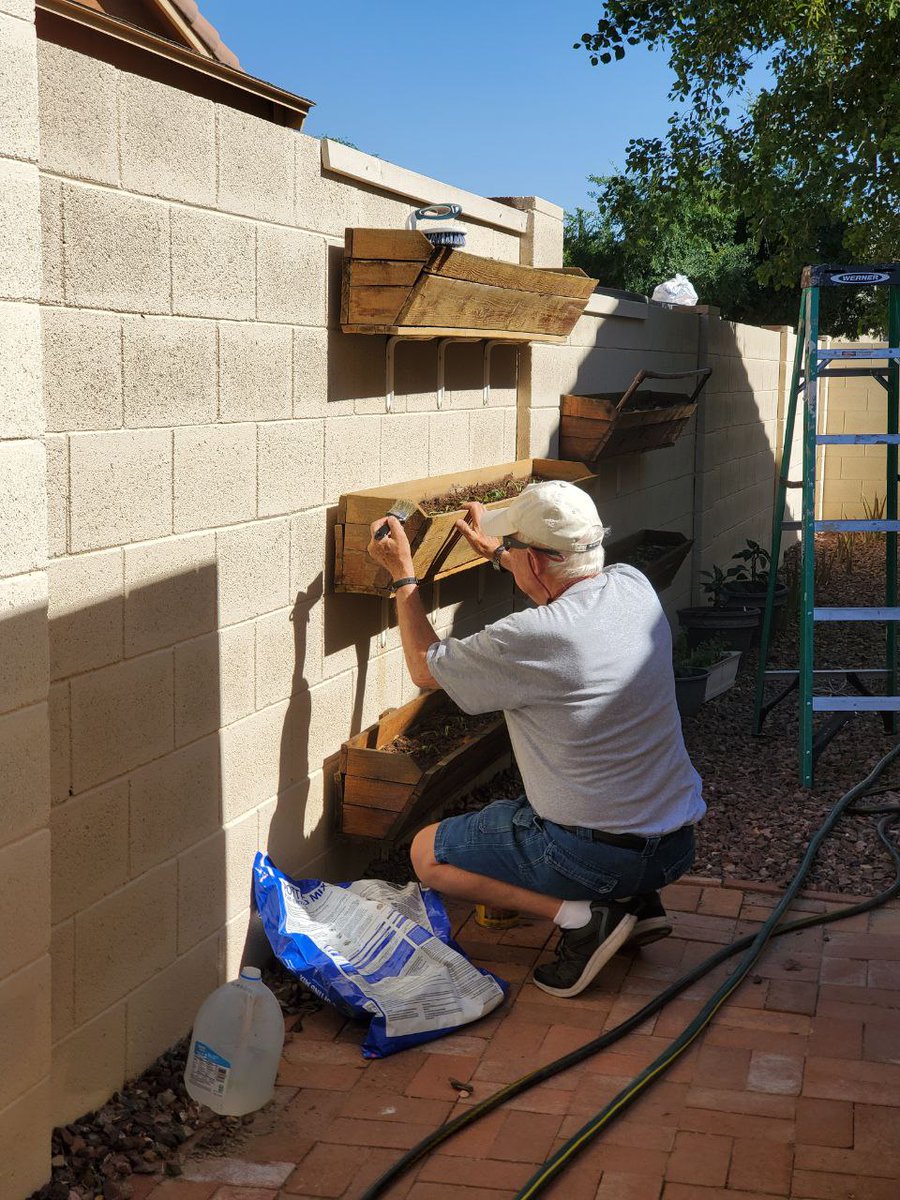 HalCranmer's tweet image. I'd like to tell you about one of our assisted living residents (and yes the family/POA has allowed me to provide full details). Let's call him Dave.

Dave was an amazing man. He and his wife decided to dedicate their retirement to driving around the country in an RV and build…