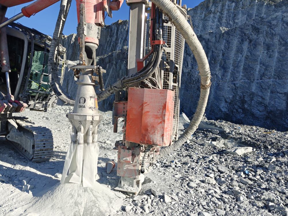 im_mining's tweet image. We are well into February 2025 already! Be sure to catch up with the latest IM which covers #conveying, #rebuilds, #miningsoftware, #mineralexploration plus #sampling &amp;amp; #analysis &amp;amp; a High Profile on #materialshandling system group #MCIMiningConstruction👉 tinyurl.com/r4pc6kum