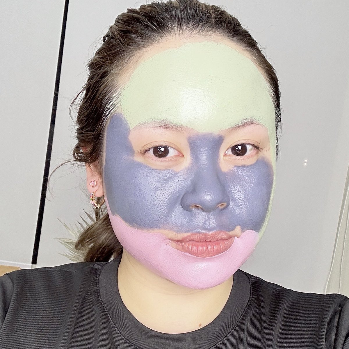 แฟนบอกว่าเหมือนนักรบนิรนาม 5555 มามาส์กหน้าก่อนนอนกันค้าบบ Skintific มาส์กโคลน 3 สูตรที่ช่วยแก้ปัญหาผิว ได้อย่างตรงจุด! ก็ทาพร้อมกันไปเลยค่ะแม่ ตอนมาส์กจะรู้สึกเย็นๆ ฟิน ล้างออกผิวสะอาดด เกลี้ยงมาก เลิฟ

💚 ลดสิว ลดอักเสบ
💕 ผิวกระจ่างใส
🩶 กระชับรูขุมขน 

#ใช้จริงรีวิวจริง #ใช้ดีบอกต่อ