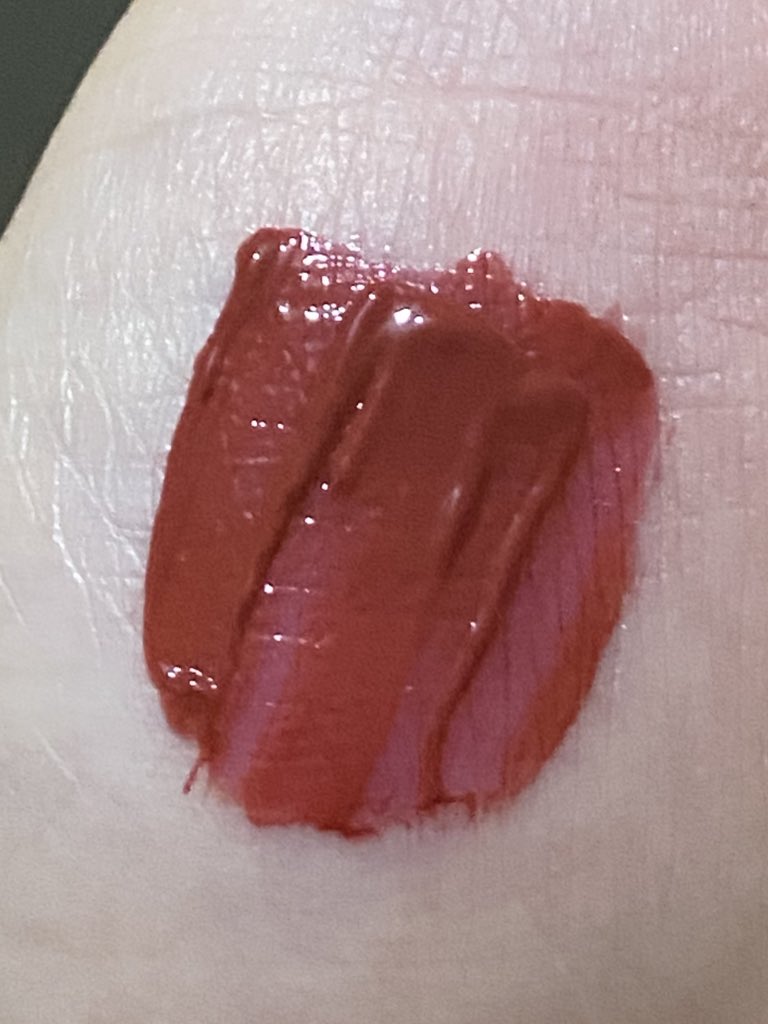 Menyala bibirku 🔥💋💃🏻

Suka banget sama warna liptint kaya giniii karna bikin kulitku lebih cerah dan dia bisa dibikin ombre jugaaa✨