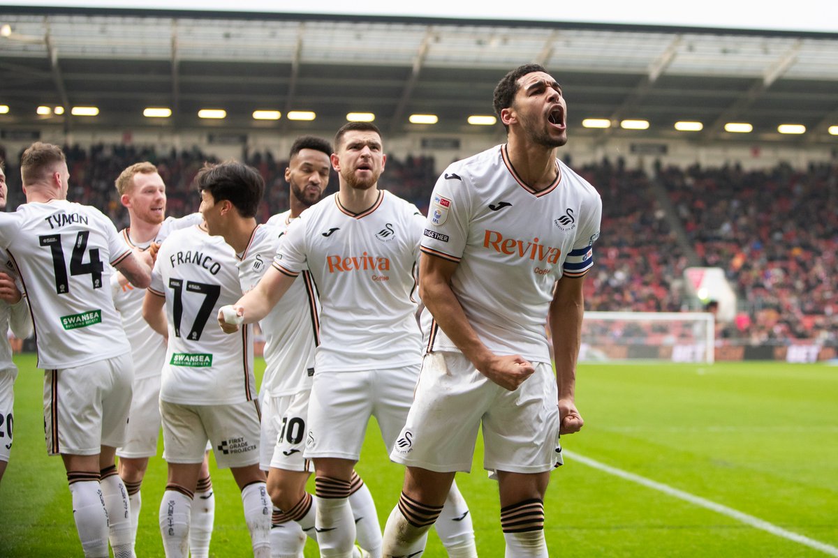athenapics's tweet photo. @EFL @SkyBetChamp @BristolCity 0-1 @SwansOfficial @ashtongatestad #bristol #england #uk https://t.co/7VNuNkJq7q #sportsphotographer #footballphotography #bristolvswansea #bristolcityvswanseacity #brivswa #joshtymon Pictures by @karathomasx https://t.co/DVrqM9wjF6