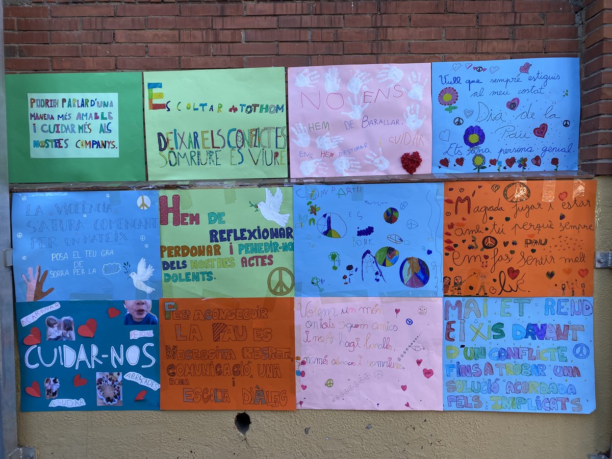 EscolaDuraniBas's tweet photo. “Le MUR” – Dia Escolar de la No-Violència i la Pau
Hem dedicat uns dies a commemorar la cultura de la no-violència i la pau per tal que els infants de la nostra escola esdevinguin defensors de la pau i de l’entesa entre persones. https://t.co/wdCWbIbY2I