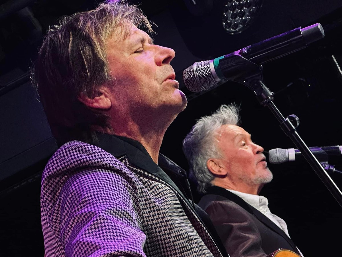 Amanda lloyd. (@dobbinlloyd) on Twitter photo Amazing gig sat night with the talented <a href="/Stereoblonde/">Stereoblonde</a> <a href="/SteveNormanReal/">Steve Norman</a> <a href="/PaulYoungParlez/">Paul Young</a> great to catch up with you all 🎶❤️💋🥂 Amazing gig sat night with the talented <a href="/Stereoblonde/">Stereoblonde</a> <a href="/SteveNormanReal/">Steve Norman</a> <a href="/PaulYoungParlez/">Paul Young</a> great to catch up with you all 🎶❤️💋🥂