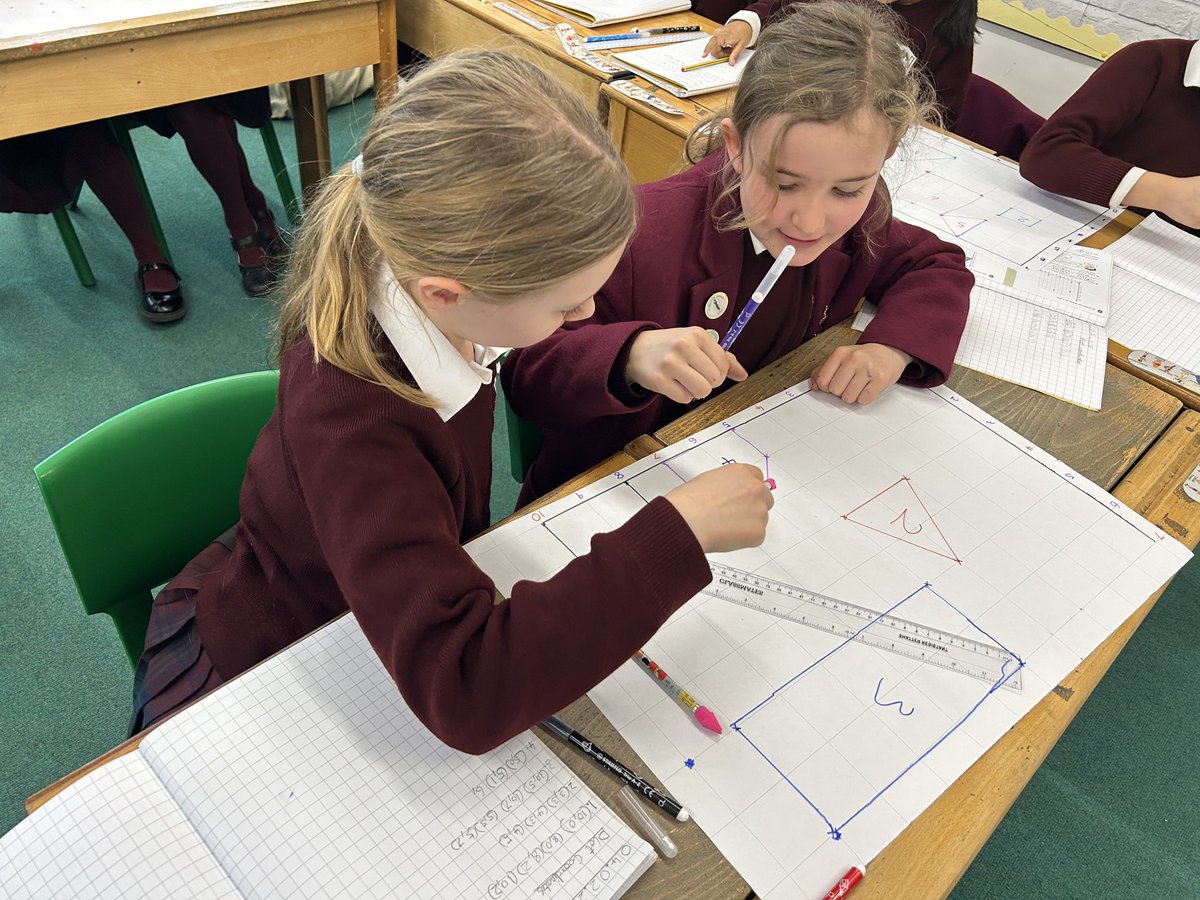 CCJuniorY4's tweet photo. In their #CCMaths lesson, #CCJYear4 were learning all about coordinates and how to plot them. They used this knowledge to then plot different shapes on their grid, learning what a dodecagon was in the process!
#CCThrive #CCJuniors #CCDiscovery https://t.co/fd8jtxqNYz