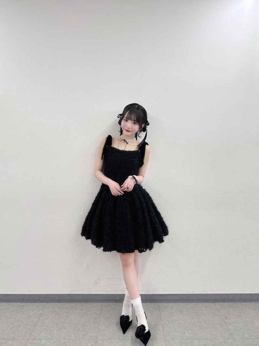 改めまして. 田島櫻子1st写真集「さくらんぼ」を 2月2日に発売させて