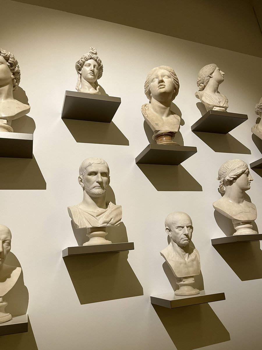 Thomascallac's tweet photo. Passage par @MuseeArtsNantes : une collection éclectique et dense au cœur de la cité des #Ducs @nantesfr #maxence #ingres #laboureur #levractournieres #monet #largilliere https://t.co/7gI2O8StQF