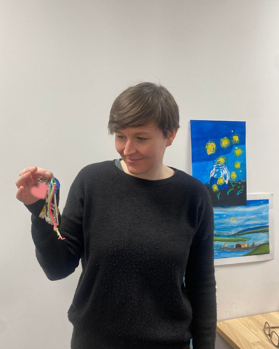 In December, a lady who stores with us gave us some scoobies she made as thanks for a Christmas voucher we gave her in 2023 😍.  It was so thoughtful, and now Rachel always finds her keys with her pink and green one! 💚🩷